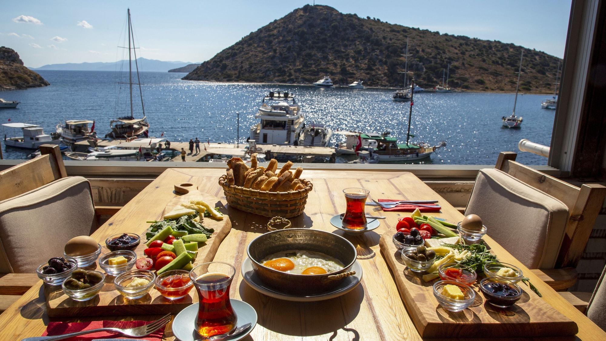 Liman Hotel Guemuesluek - Adult Only Bodrum Exterior photo