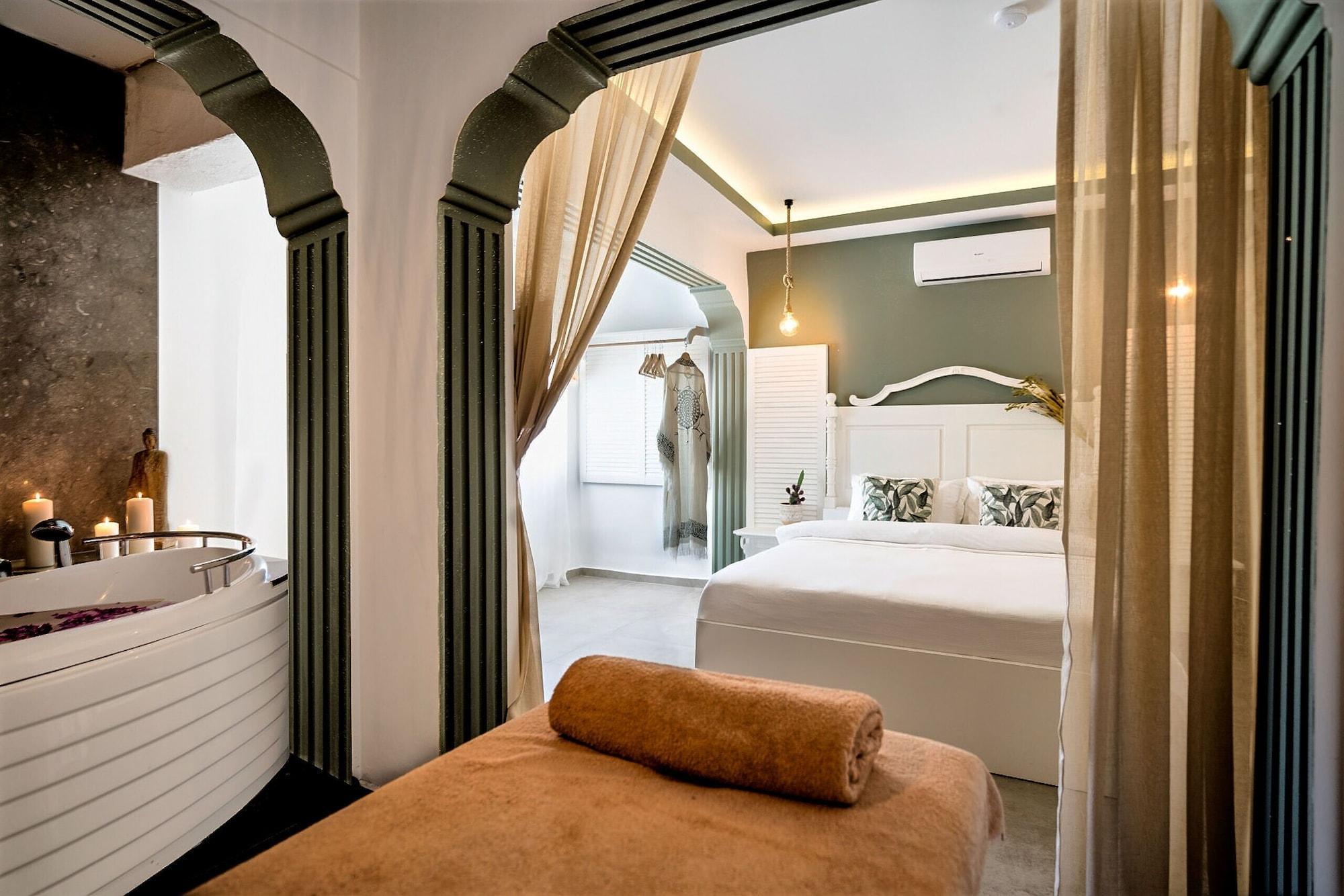 Liman Hotel Guemuesluek - Adult Only Bodrum Exterior photo